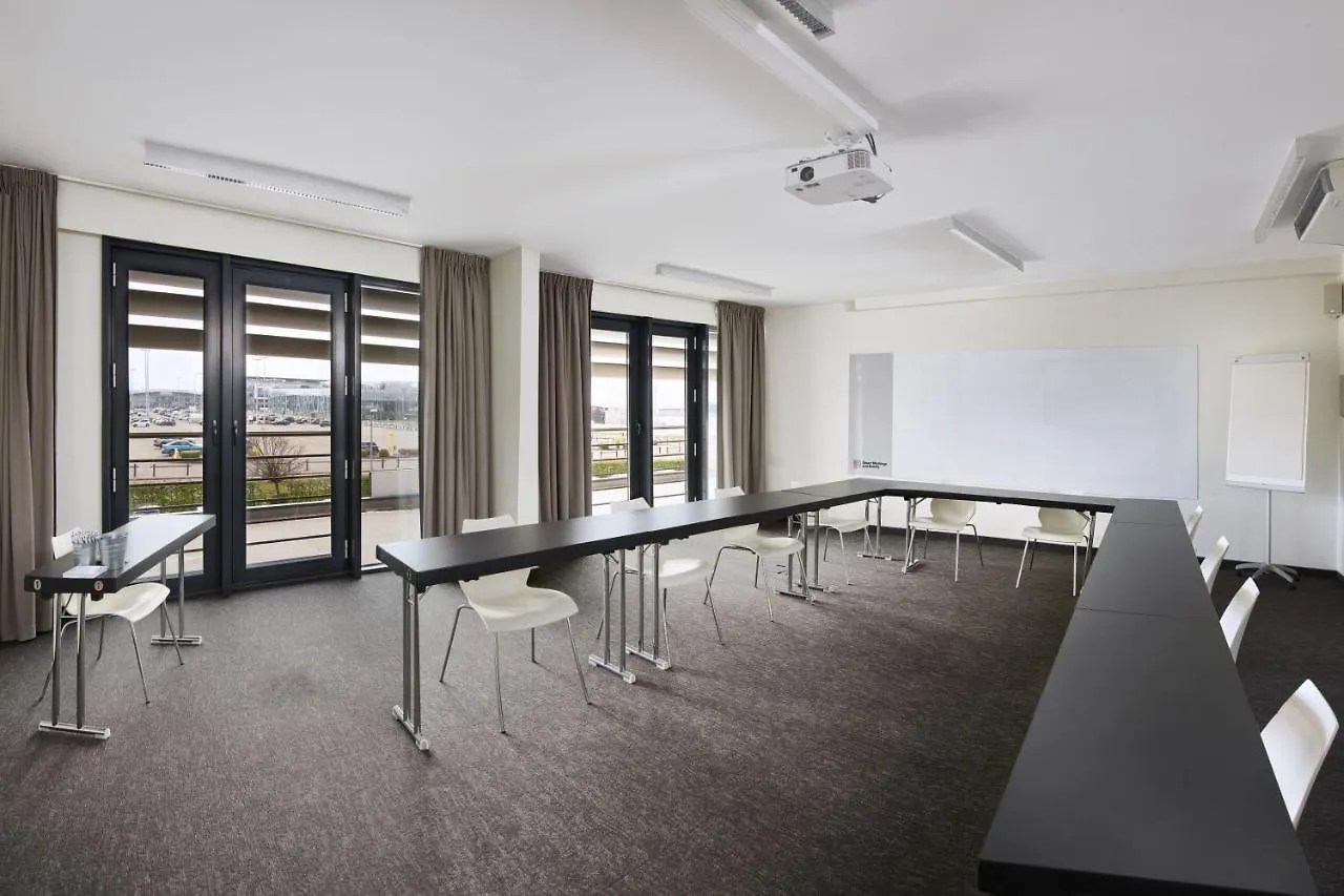 Park Inn By Radisson Liege Airport Hotel