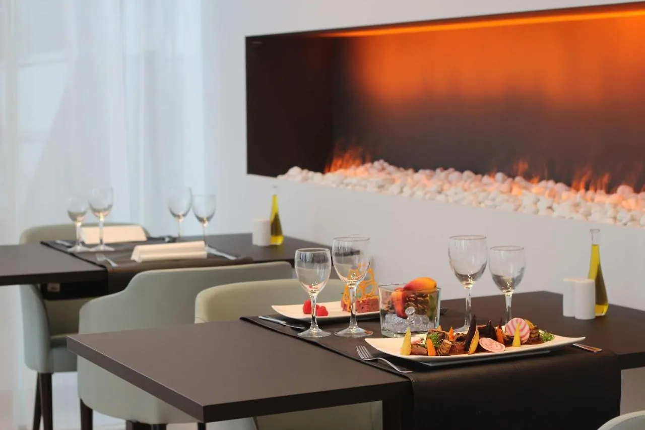 Park Inn By Radisson Liege Airport Hotel