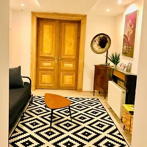 Appartement Lyves, Luik