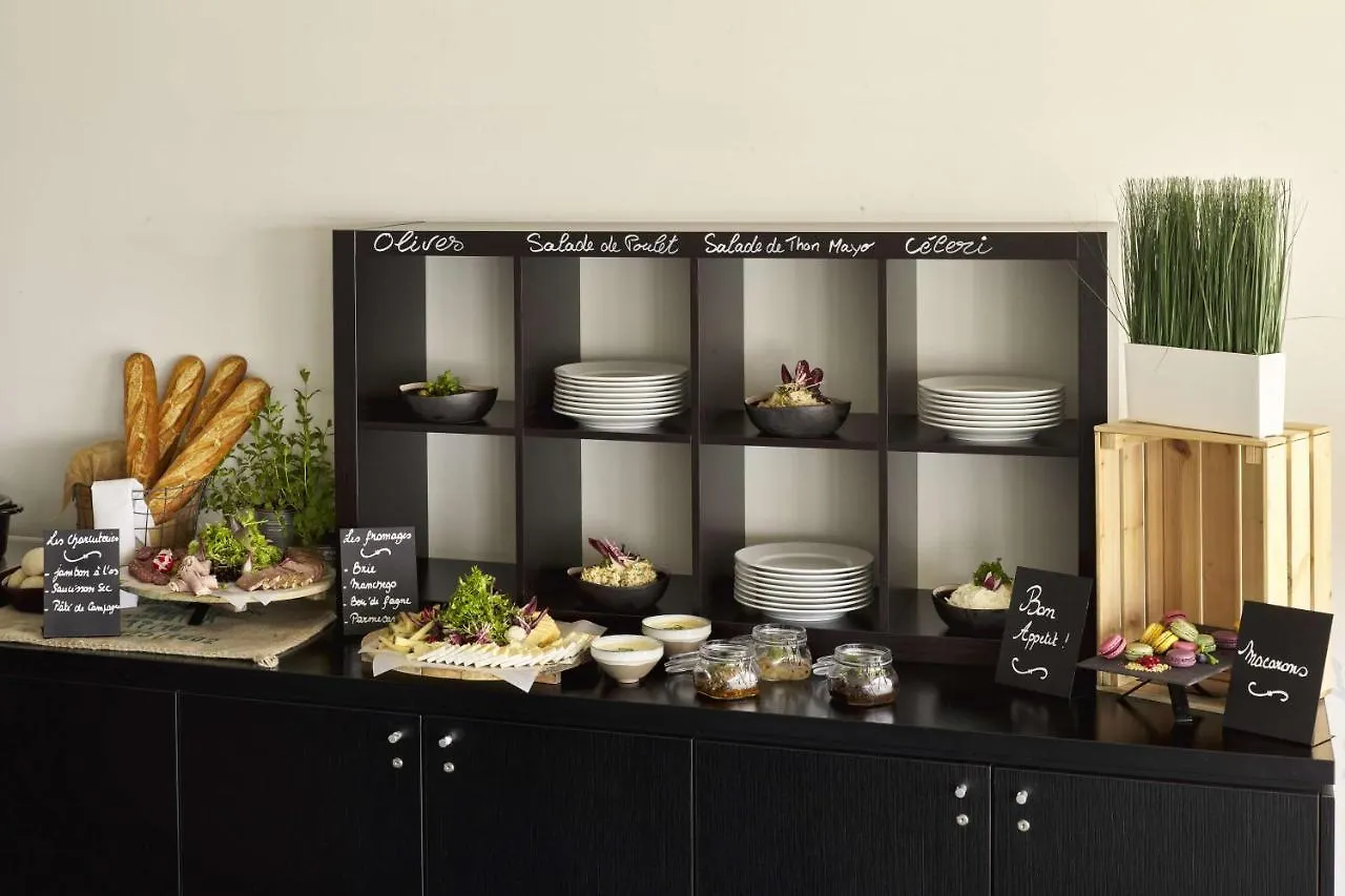 Отель Park Inn By Radisson Liege Airport